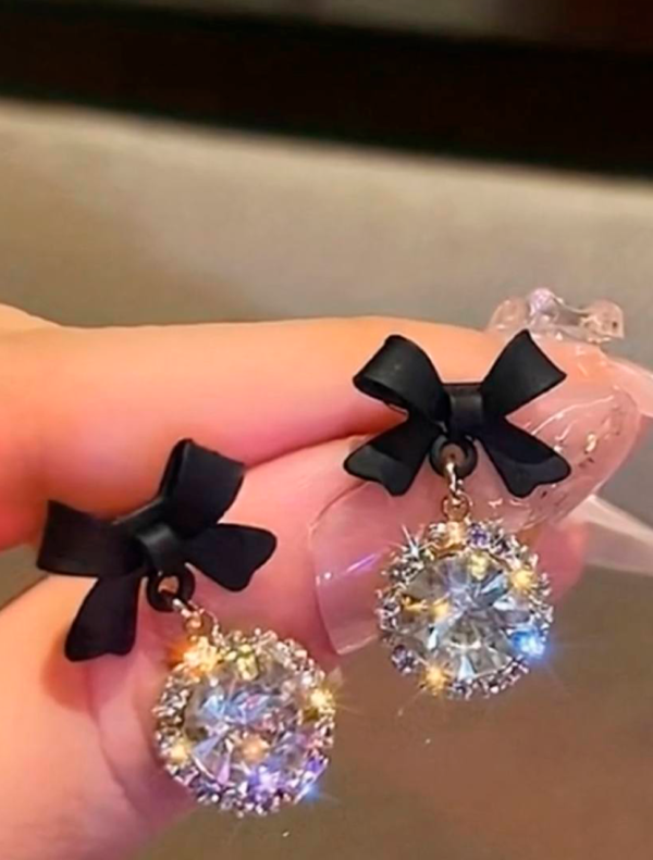 aros black bow